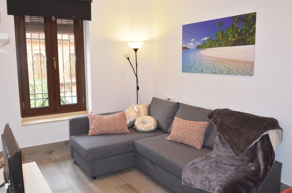 סביליה Apartamento San Jacinto מראה חיצוני תמונה
