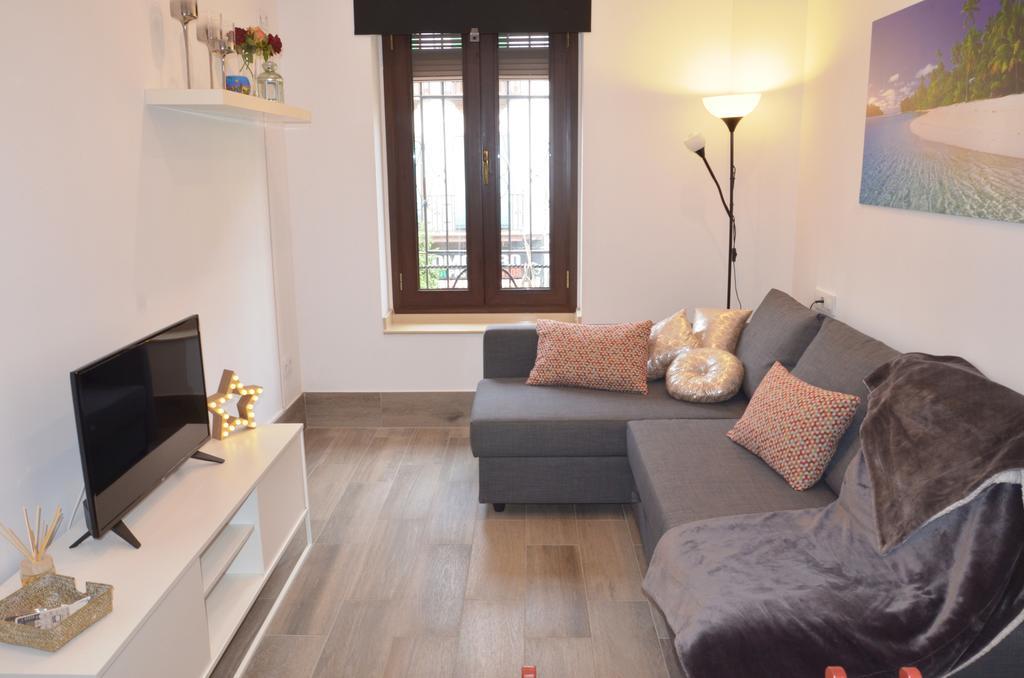 סביליה Apartamento San Jacinto מראה חיצוני תמונה